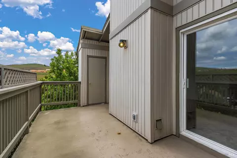 Exterior - 271 Windjammer Dr, Vallejo, CA 94591 photo 2 of 4