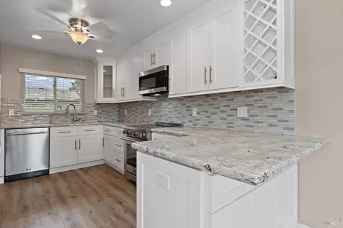 271 Windjammer Dr, Vallejo, CA 94591