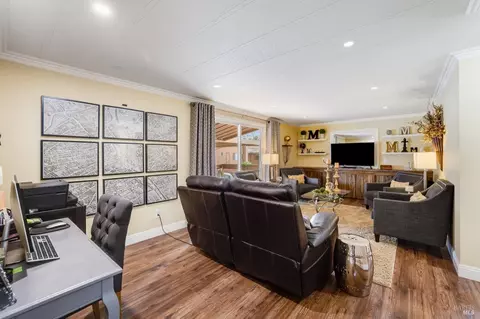 130 Phyllis Ct, Vallejo, CA 94590 photo 25