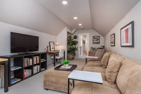 596 March Ave, Healdsburg, CA 95448 photo 14