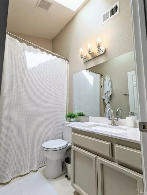 596 March Ave, Healdsburg, CA 95448 photo 20