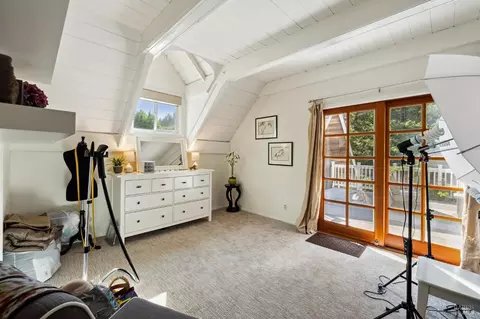 Bedroom - 6401 Lucas Valley Rd, Nicasio, CA 94946 photo 4 of 7