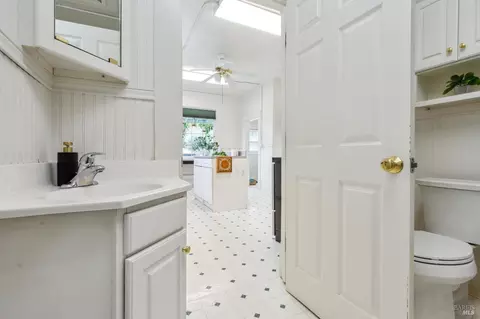 Bath - 309 Bodega Ave, Petaluma, CA 94952 photo 5 of 5