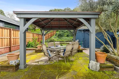 Exterior - 309 Bodega Ave, Petaluma, CA 94952 photo 10 of 16