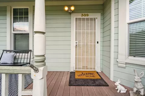 Exterior - 309 Bodega Ave, Petaluma, CA 94952 photo 6 of 16