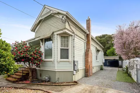 Exterior - 309 Bodega Ave, Petaluma, CA 94952 photo 7 of 16