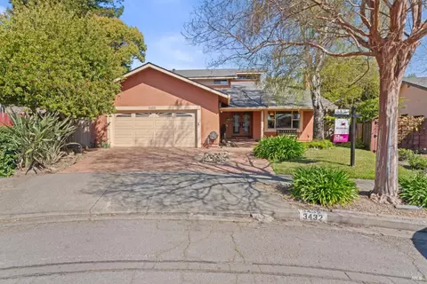 3432 Meadowbrook Ct, Napa, CA 94558