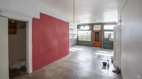 1568 7th St, Oakland, CA 94607