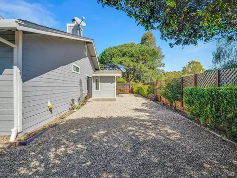 1776 Stuart Ct, Benicia, CA 94510 photo 23
