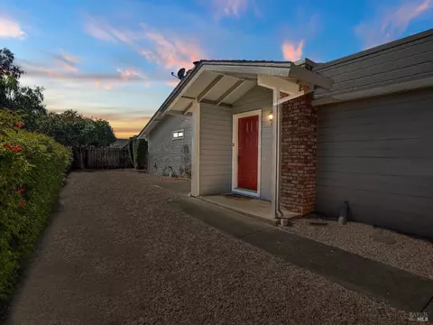 1776 Stuart Ct, Benicia, CA 94510