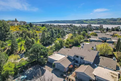 1776 Stuart Ct, Benicia, CA 94510 photo 4