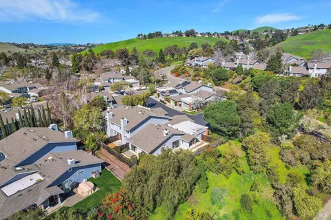 1776 Stuart Ct, Benicia, CA 94510 photo 5