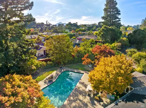 75 Lochinvar Rd, San Rafael, CA 94901