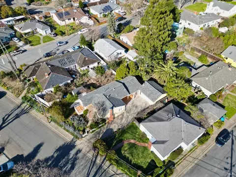 Exterior - 1007 Mountain View Ave, Petaluma, CA 94952 photo 16 of 16