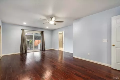 9232 Piccadilly Cir, Windsor, CA 95492 photo 24