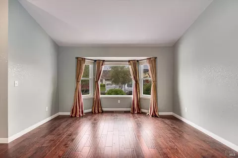 9232 Piccadilly Cir, Windsor, CA 95492 photo 13