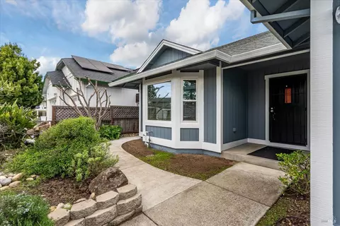 9232 Piccadilly Cir, Windsor, CA 95492 photo 8