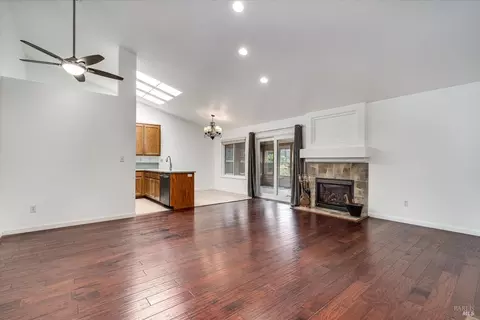 9232 Piccadilly Cir, Windsor, CA 95492 photo 15