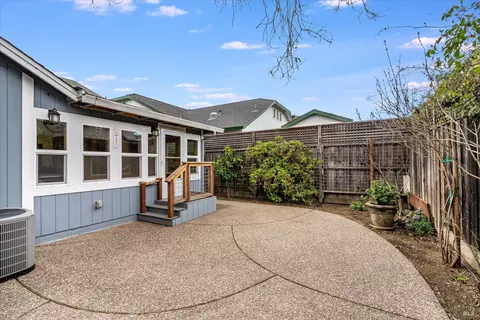 9232 Piccadilly Cir, Windsor, CA 95492 photo 9