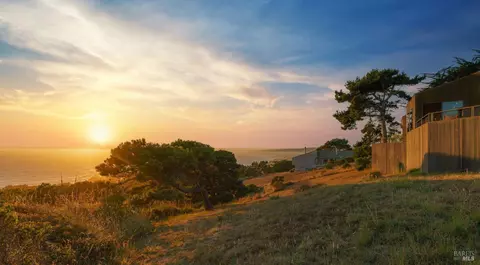 35028 Crows Nest Dr, The Sea Ranch, CA 95497