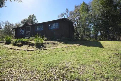 Exterior - 4042 Bones Rd, Sebastopol, CA 95472 photo 4 of 30
