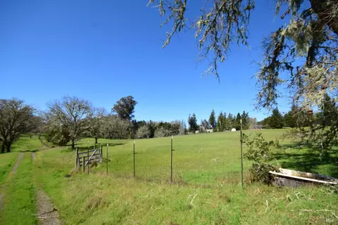 Exterior - 4042 Bones Rd, Sebastopol, CA 95472 photo 24 of 30