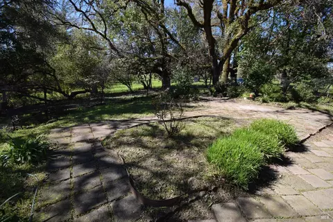 Exterior - 4042 Bones Rd, Sebastopol, CA 95472 photo 19 of 30