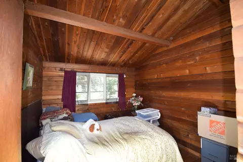 Bedroom - 4042 Bones Rd, Sebastopol, CA 95472 photo 2 of 2