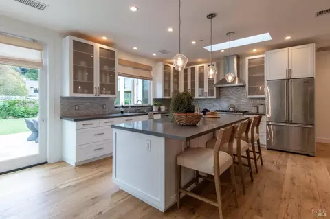 28 Apollo Rd, Tiburon, CA 94920 photo 4