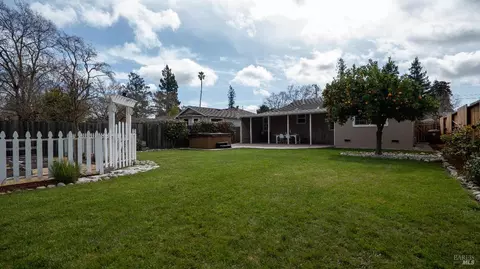 1538 Ash St, Napa, CA 94559 photo 26