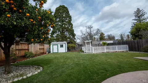 1538 Ash St, Napa, CA 94559 photo 24