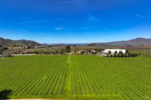 View/Area - 4076 Howard Ln, Napa, CA 94558 photo 2 of 16