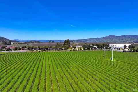 View/Area - 4076 Howard Ln, Napa, CA 94558 photo 9 of 16