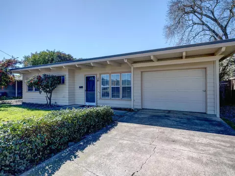 851 Yulupa Ave, Santa Rosa, CA 95405