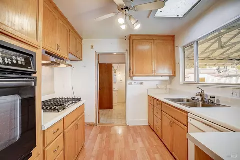 Kitchen - 416 Ridge Ave, Vallejo, CA 94591 photo 1 of 3