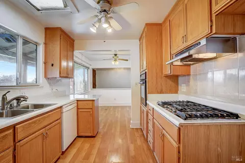 Kitchen - 416 Ridge Ave, Vallejo, CA 94591 photo 2 of 3