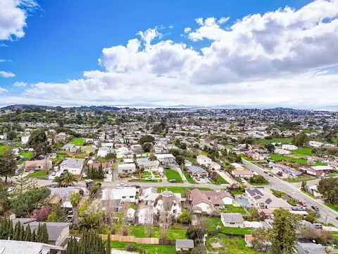 View/Area - 416 Ridge Ave, Vallejo, CA 94591 photo 8 of 9