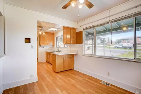 Kitchen - 416 Ridge Ave, Vallejo, CA 94591 photo 3 of 3