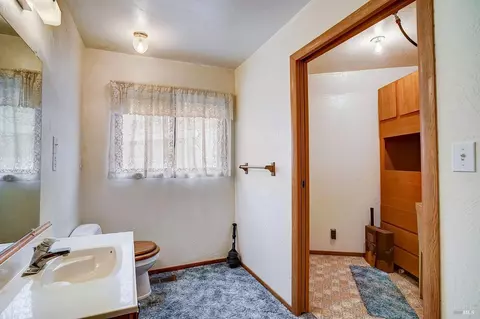Bath - 416 Ridge Ave, Vallejo, CA 94591 photo 8 of 8