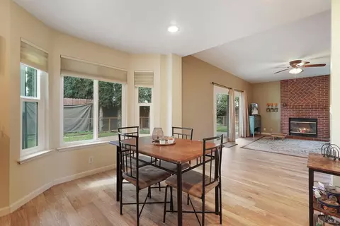 Dining - 1365 Kirby Ct, Dixon, CA 95620 photo 5 of 5