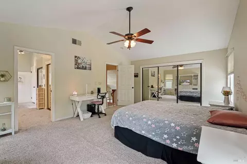Bedroom - 1365 Kirby Ct, Dixon, CA 95620 photo 6 of 10