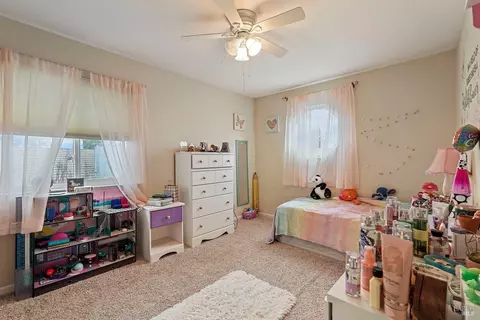 Bedroom - 1365 Kirby Ct, Dixon, CA 95620 photo 9 of 10