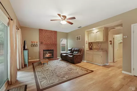 Living - 1365 Kirby Ct, Dixon, CA 95620 photo 5 of 6