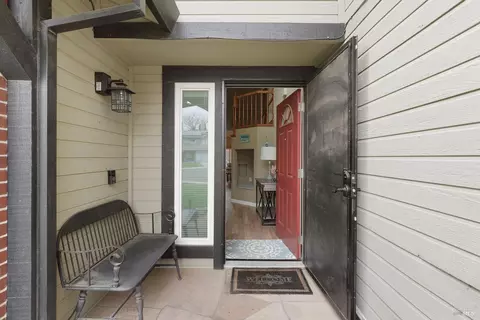 Exterior - 1365 Kirby Ct, Dixon, CA 95620 photo 7 of 16