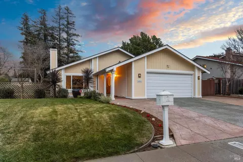 Exterior - 406 Solano Dr, Benicia, CA 94510 photo 2 of 25