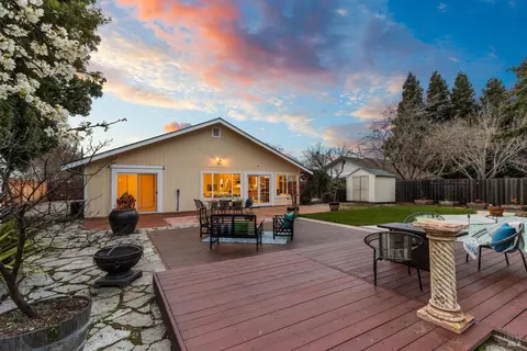 Exterior - 406 Solano Dr, Benicia, CA 94510 photo 9 of 25