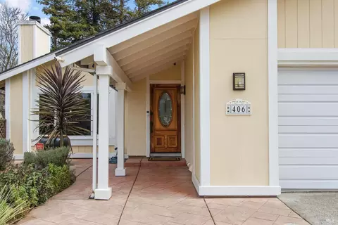 Exterior - 406 Solano Dr, Benicia, CA 94510 photo 5 of 25