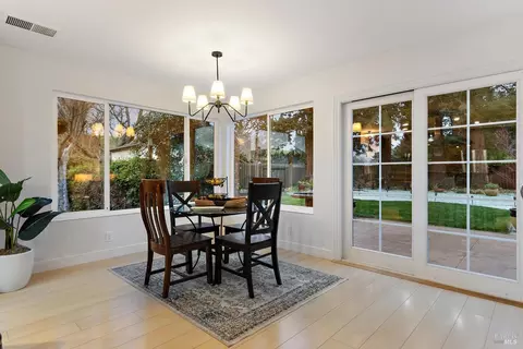 Dining - 406 Solano Dr, Benicia, CA 94510 photo 1 of 3