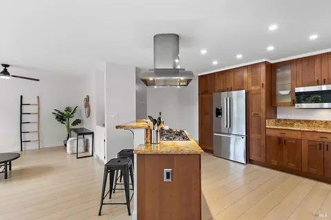 Kitchen - 406 Solano Dr, Benicia, CA 94510 photo 3 of 6