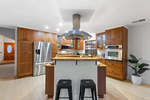 Kitchen - 406 Solano Dr, Benicia, CA 94510 photo 2 of 6